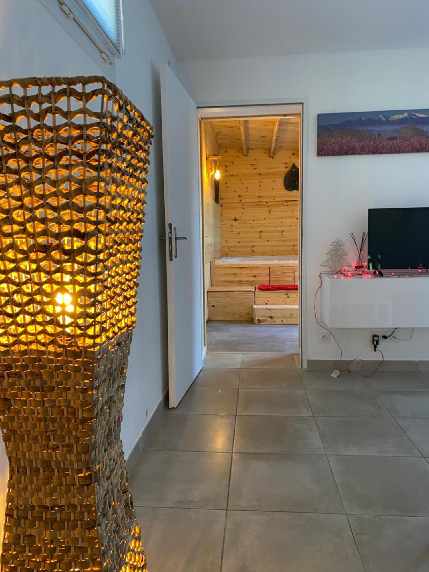 Domaine Pedra Llampada Gite Cerise Villelongue-dels-Monts Екстериор снимка